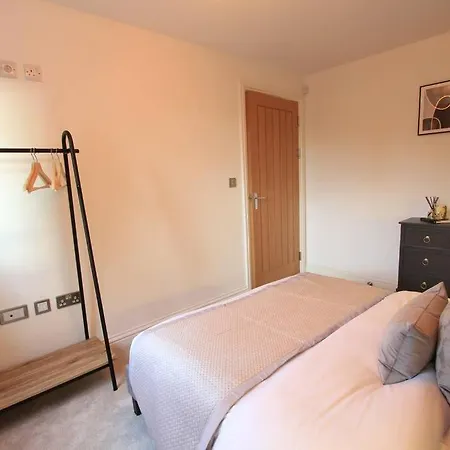 Cabot Mews 2 Apartman *
